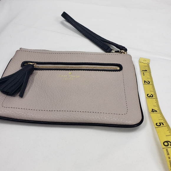 Kate Spade pebble leather wristlet - Picture 5 of 6